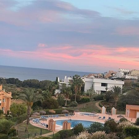 2 Bedroom Penthouse With A Private 360 Rooftop Terrace With Sea And Mountain Views Bahia de Casares 外观 照片