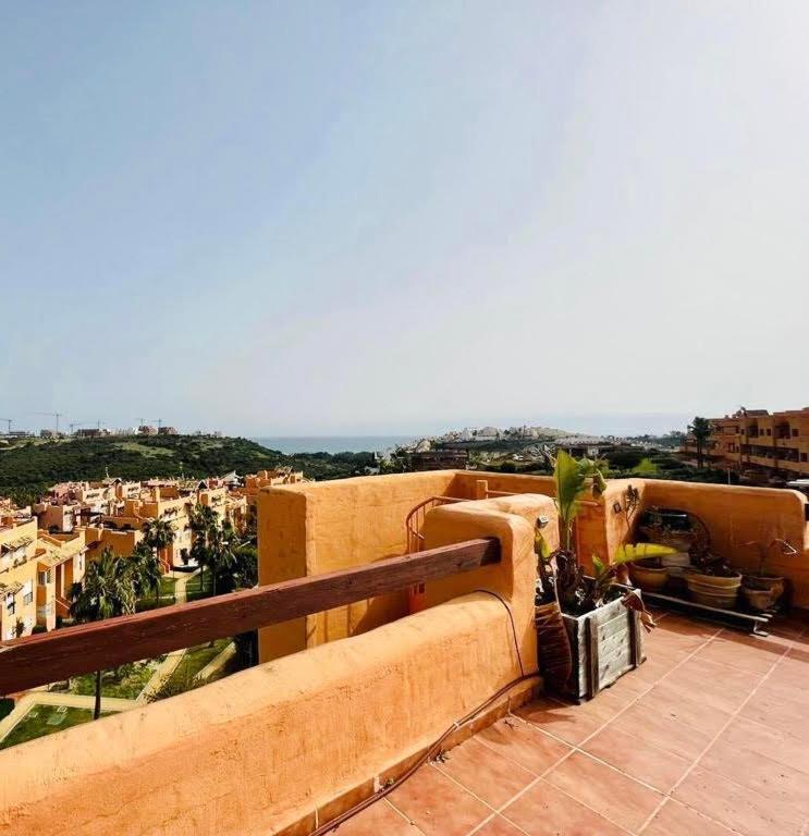 2 Bedroom Penthouse With A Private 360 Rooftop Terrace With Sea And Mountain Views Bahia de Casares 外观 照片
