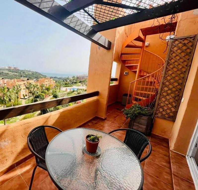 2 Bedroom Penthouse With A Private 360 Rooftop Terrace With Sea And Mountain Views Bahia de Casares 外观 照片